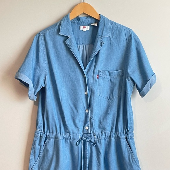 NWOT Levis Strauss Women’s Roomy Blue Chambray Button Down Romper Shorts… - Picture 4 of 8